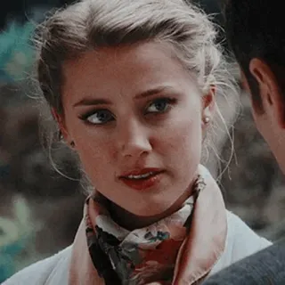 🐬 Amber Heard นักแสดง, คนดัง, ภาพเหมือน, ผู้หญิง, ใบหน้า telegram sticker