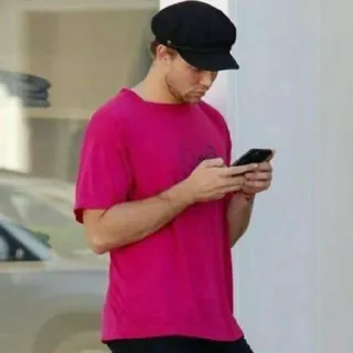 🥀 Mann, Hut, T-Shirt, Casual, Streetstyle telegram sticker