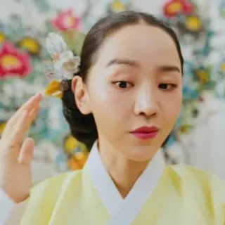😌 woman, hanbok, korean, traditional clothing, portrait, asian telegram sticker