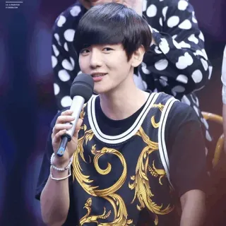 🌚 мужчина, певец, kpop, айдол, микрофон, музыка, корейский, знаменитость telegram sticker