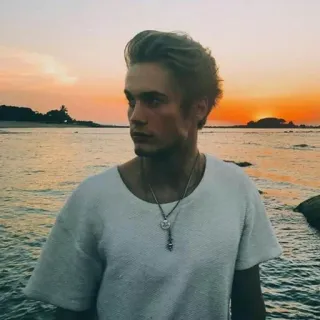 🌙 homem, pôr do sol, oceano, praia, retrato, colar telegram sticker