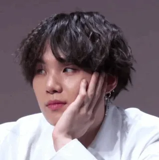 💷 Suga kpop, музыка, айдол, певец telegram sticker