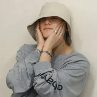 🧷 abartar persona, sombrero, retrato, joyería, pulsera, anillos telegram sticker