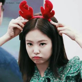 🌿 Jennie Kim kpop, 아이돌, 크리스마스, 사슴뿔, blackpink, 제니 telegram sticker
