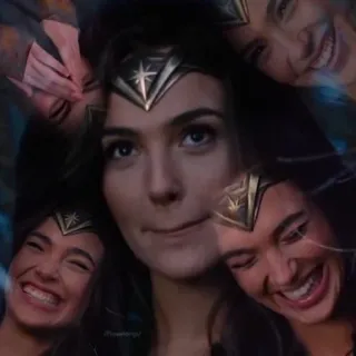 😂 Wonder Woman Wonder Woman, superhero, DC Comics, Gal Gadot, woman, smile telegram sticker