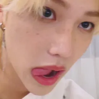 🌟 脸, 人, 特写, 肖像, 舌头, 表情 whatsapp sticker