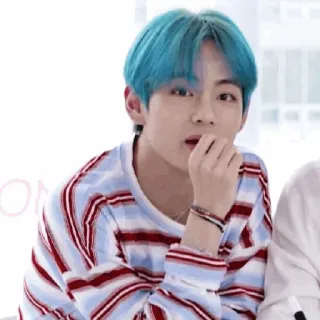 🤙 V BTS, K-Pop, cantante, maschio, persona, capelli blu whatsapp sticker
