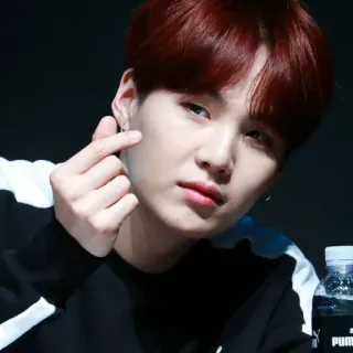 🍂 Suga kpop, sänger, idol, min yoongi, bts, musik, herzgeste telegram sticker