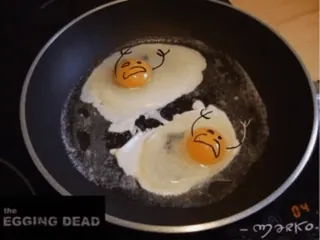 🍳 the EGGING DEAD uova, cucina, colazione, cibo, frittura whatsapp sticker