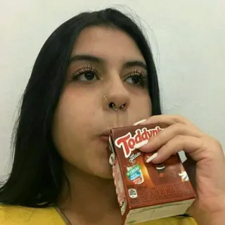 🎶 Toddy boisson, chocolat, Toddy, boisson, fille, liquide telegram sticker