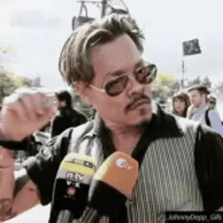😏 Johnny Depp 演员, 名人, 麦克风, 新闻发布会 whatsapp sticker