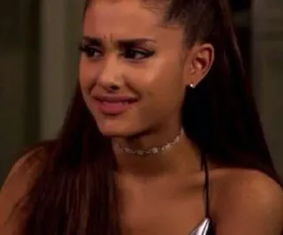 😒 Ariana Grande celebryta, piosenkarz, twarz, wyraz, gwiazda pop, kobieta telegram sticker