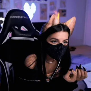 💘 женщина, кошачьи уши, маска, геймер, стример Twitch, портрет telegram sticker