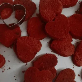 ❤️‍🔥 hati, merah, hari valentine, cinta, kue, hidangan penutup, kue kering, manis telegram sticker