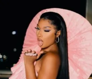 😚 Megan Thee Stallion Megan Thee Stallion, Rapper, Penyanyi, Musik, Artis telegram sticker