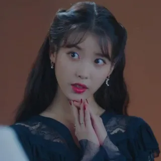 🤨 IU IU, Actrice, Chanteuse, Coréenne, Femme whatsapp sticker