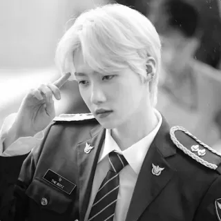 ▫️ THE BOYZ kpop, idol, seragam, militer, boy band, the boyz telegram sticker