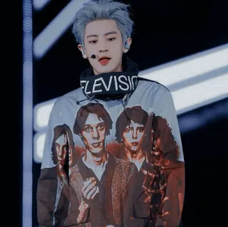 🏹 ELEVISION K-POP, 音楽, テレビ, ファッション, 歌手, アイドル telegram sticker