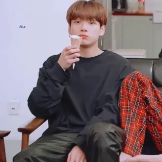 🎭 Jungkook kpop, idol, penyanyi, korea, es krim telegram sticker