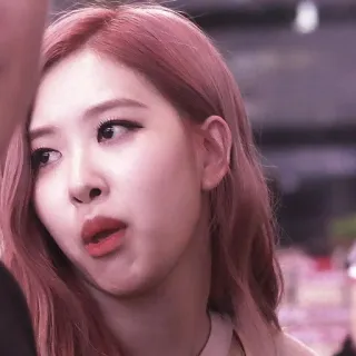 🥰 Rose человек, женщина, kpop, певица, роуз, blackpink whatsapp sticker