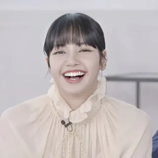 🐁 Lisa Lisa, K-Pop, Blackpink, cantante, ídolo, sonriendo whatsapp sticker