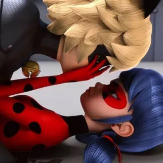 🤨 Ladybug and Cat Noir Miraculous: Tales of Ladybug & Cat Noir Anime, Ciuman, Superhero, Romantis, Kartun whatsapp sticker