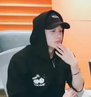 🤔 whatsapp sticker