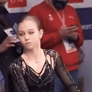 😒 patinage artistique, athlète, portrait, femme, sport telegram sticker