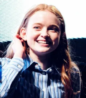🦥 Sadie Sink portret, vrouw, beroemdheid, actrice, glimlach, rood haar whatsapp sticker