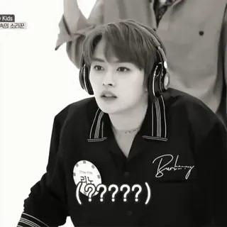 ❓ ?????? kpop, confuso, pontos de interrogação, homem, fones de ouvido whatsapp sticker