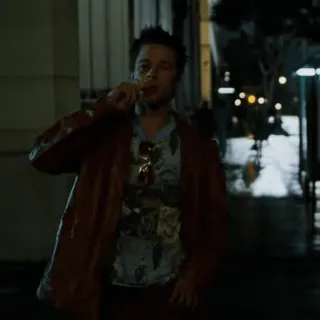 😆 Tyler Durden Fight Club Tyler Durden, Fight Club, Brad Pitt, película, icónico, cine telegram sticker