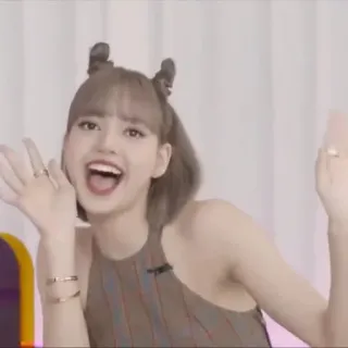 🪶 Lisa kpop, cantante, donna, sorriso, celebrità, felice whatsapp sticker