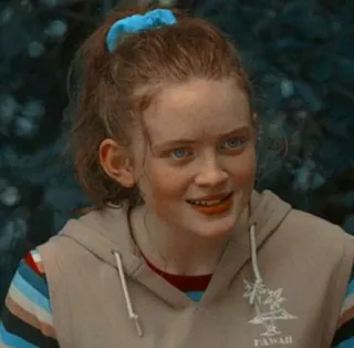 😒 Max Mayfield Stranger Things HAWAII Max, Stranger Things, Havaí, Moletom com capuz, Personagem, Mulher, Cabelo ruivo telegram sticker