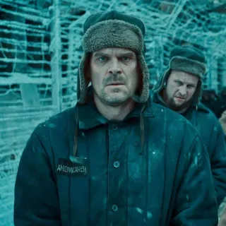 😐 Jim Hopper Stranger Things АМЕРИКАНЕЦ Jim Hopper, Stranger Things, Prisioneiro, Russo, Ator, David Harbour, Série de TV telegram sticker