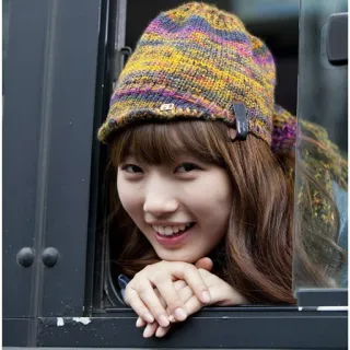 😊 woman, portrait, smiling, hat, asian, actress, korean telegram sticker