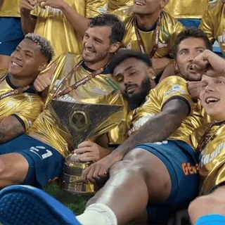 😴 Jogadores de futebol, Troféu, Equipe, Foto de grupo, Atletas, Esportes telegram sticker