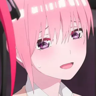🦊 Ichika Nakano The Quintessential Quintuplets anime, chica, pelo rosa, sonrojo, lindo, sonriendo telegram sticker