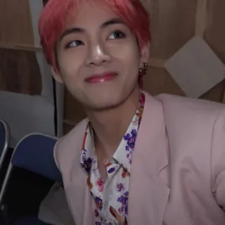 🐺 V V, BTS, Kim Taehyung, K-pop, cantante, capelli rosa, bello telegram sticker