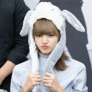 Lalisa Manoban 💕 @LostInNothing whatsapp stickers