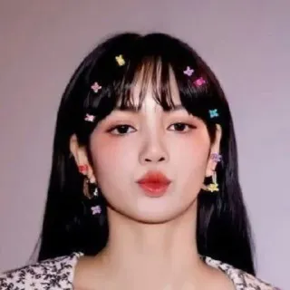 💎 Lisa kpop, lisa, blackpink, singer, idol, hair pins whatsapp sticker