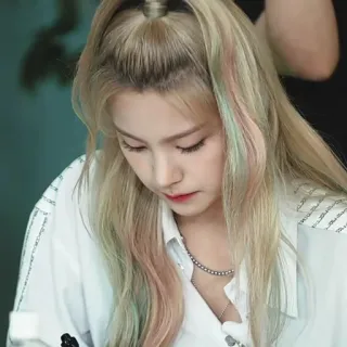 💐 capelli biondi, donna, capelli, bellezza, K-pop whatsapp sticker