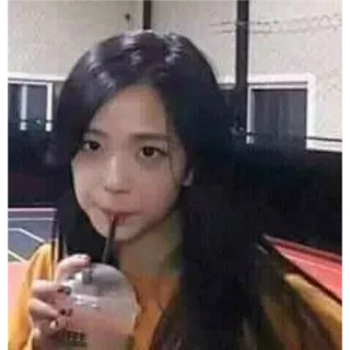 🧋 Jisoo frau, trinken, kpop, sängerin, kaffee, jisoo telegram sticker