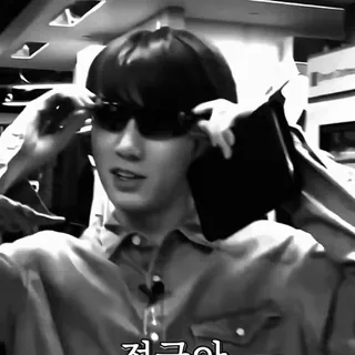 🎤 Jungkook 정국아 orang, kacamata hitam, kpop, idola telegram sticker