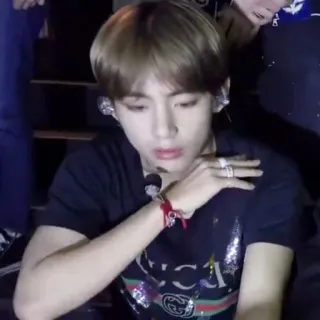 🧩 V V, BTS, 韩流, 韩国歌手, 男性, 音乐 telegram sticker