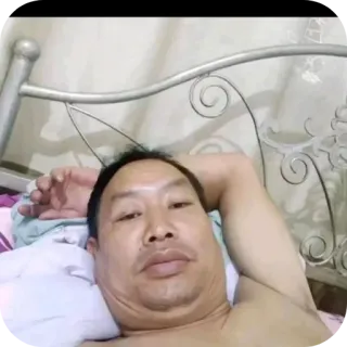 🤲 man, selfie, bed, resting, asian telegram sticker