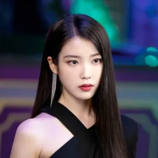 💋 IU Chanteuse coréenne, IU, K-pop, Femme, Célébrité, Portrait whatsapp sticker