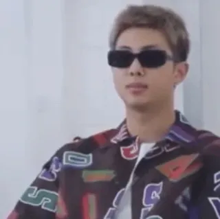 😎 RM kpop, rm, bts, chanteur, personne, lunettes de soleil, idole telegram sticker