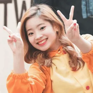 🐥 coréen, fille, chanteuse, portrait, sourire, Dahyun, Twice, K-Pop telegram sticker