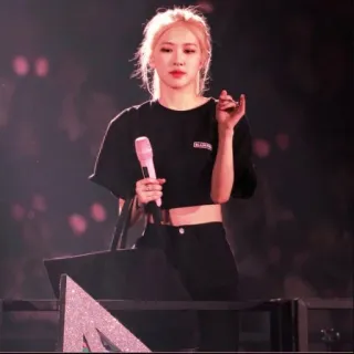 🤔 Rose kpop, música, cantor, artista, blackpink, rose whatsapp sticker