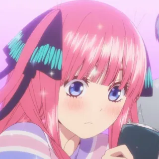 🦋 Nino Nakano The Quintessential Quintuplets anime, chica, pelo rosa, mariposa, linda telegram sticker